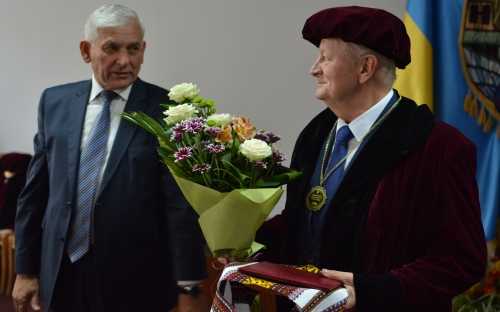 Почесним професором ІФНТУНГ став ректор Краківської гірничо-металургійної академії, професор Тадеуш  Сломка
